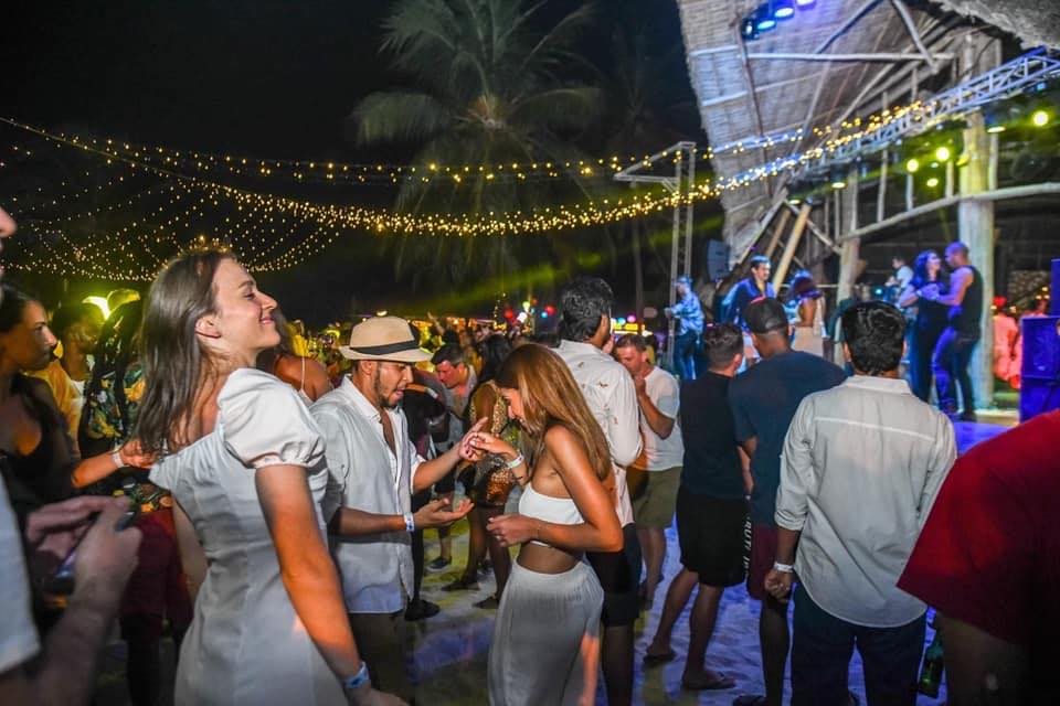 7 Popular Bars And Beach Clubs To Enjoy Stone Town Nightlife