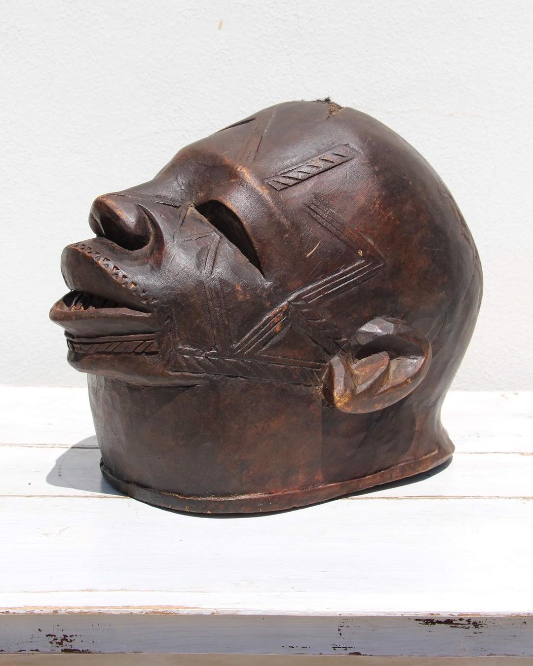 Mozambique helmet