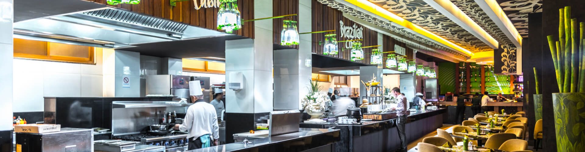 La Cabana: Restaurants in Kampala
