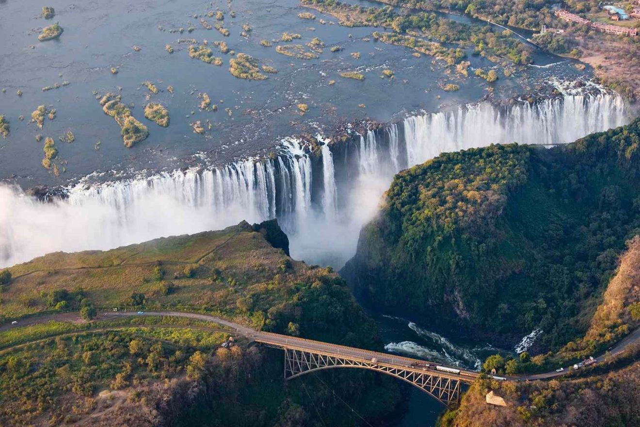 what are some popular tourist attractions in africa