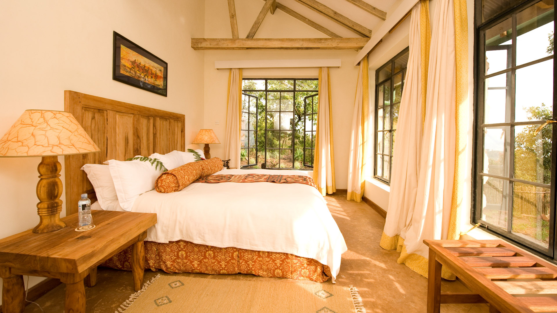 best luxury lodges in Uganda
