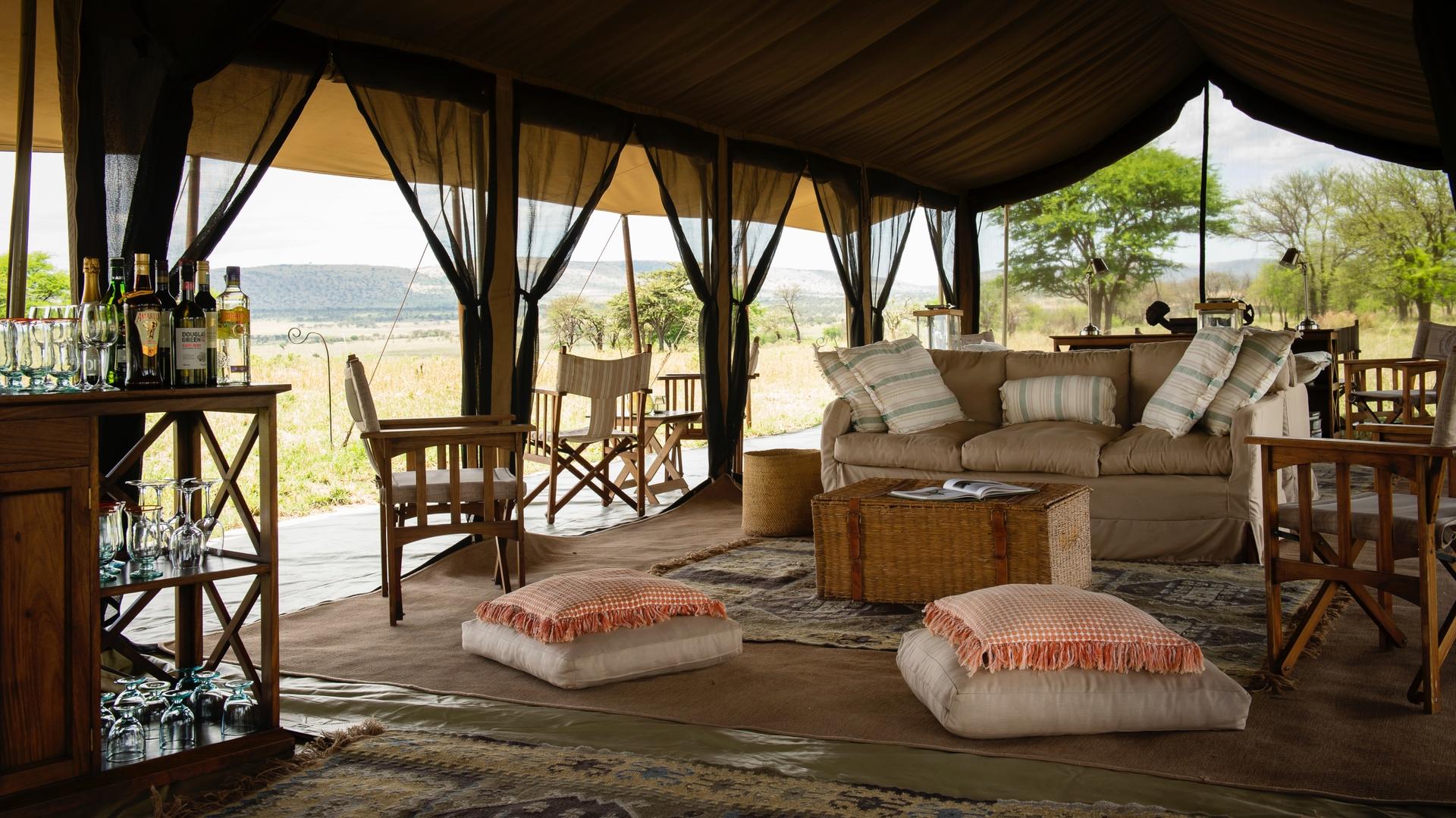 Luxury Safari Lodges in Serengeti