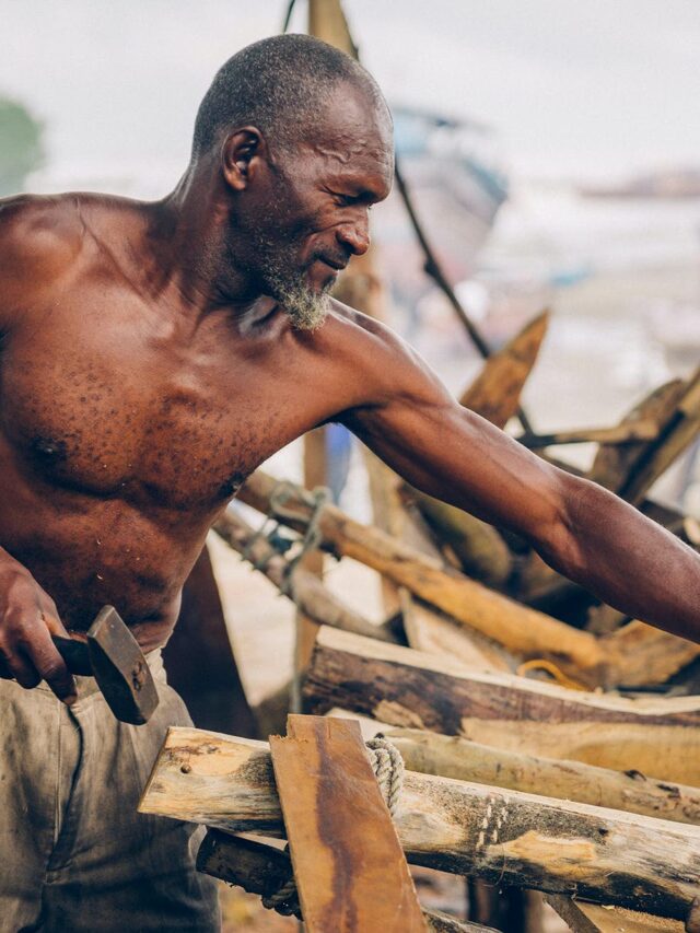 African Traditional Boat Building - See Africa Today