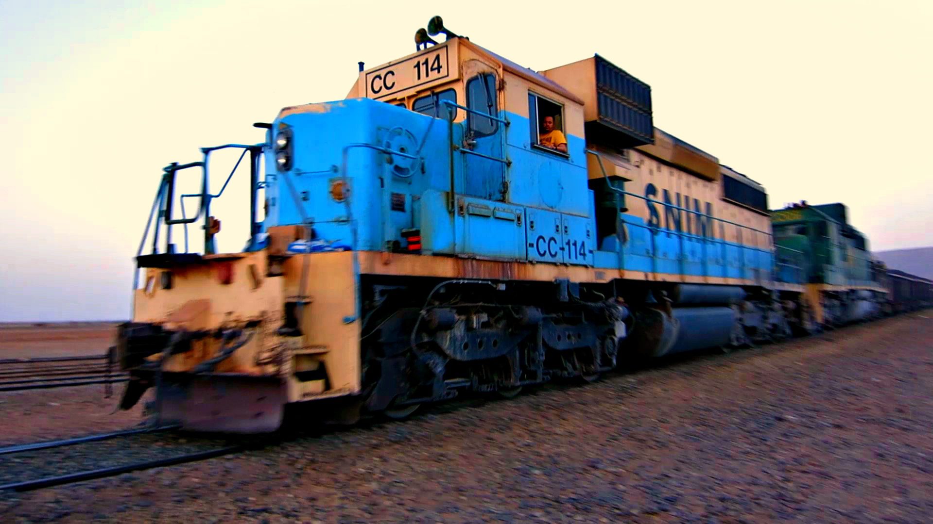 iron ore train in mauritania