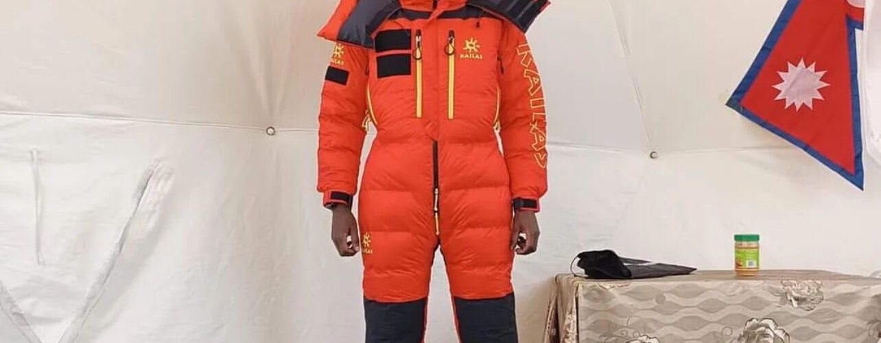 mt everest kenyan climber