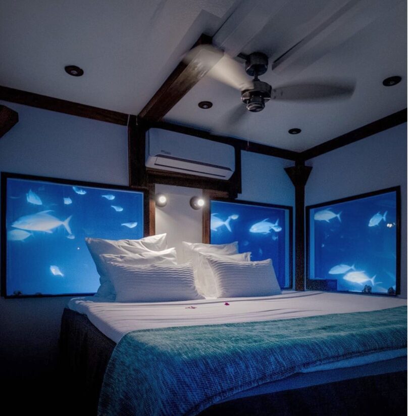 manta resort underwater room price