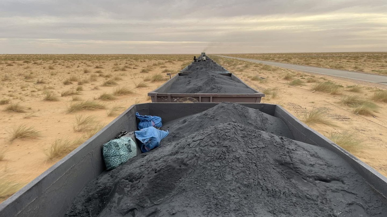 iron ore train travel guide